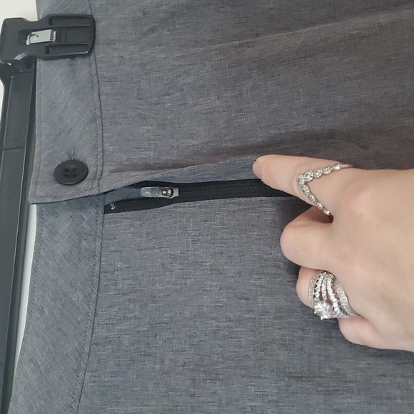 Mens Nike 9' Swim Board Shorts Size 32 Medium Grey Button Closure - Picture 3 of 11